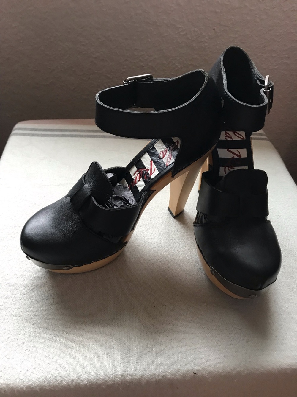 Lola Ramona heels NWOB